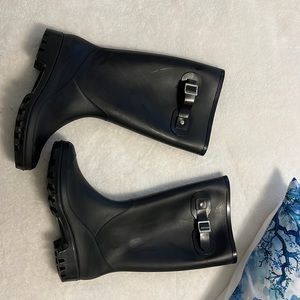 Raining long boots, size 6